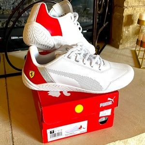 NEW Puma Ferrari Scuderia F1 Shoes Future Cat Racing Sneakers sz 7 mens 8.5 wm